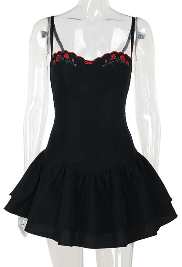 Gothic Black Rose Embroidery Strap Dress Dark Style Low Cut A-Line Slim Dress