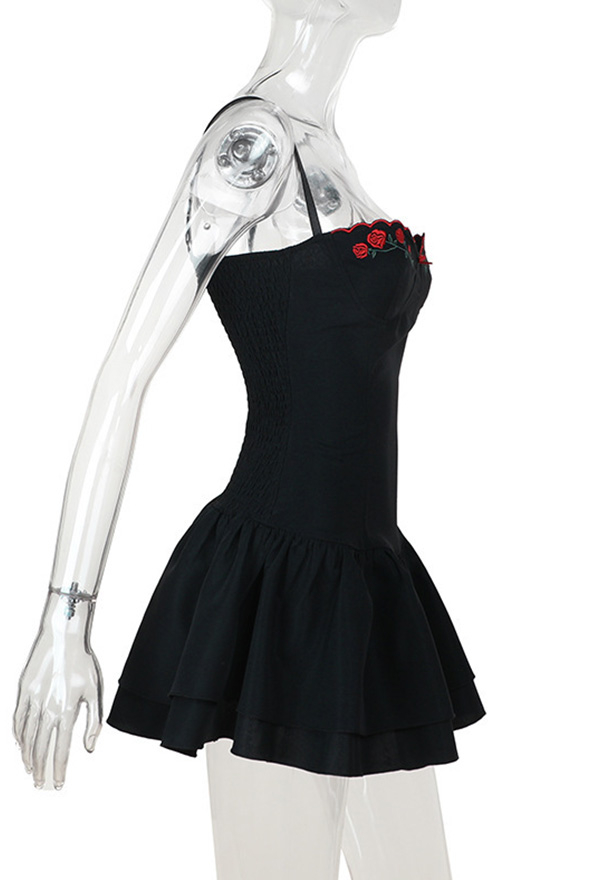 Gothic Black Rose Embroidery Strap Dress Dark Style Low Cut A-Line Slim Dress