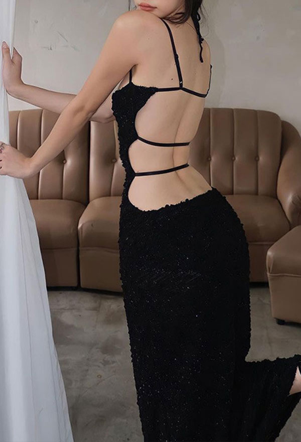 Elegant Slim-fitting BlackGothic Dress with Spaghetti Straps and Open Back